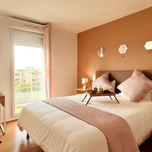 Penthouse De Standing: Vue Paris- 10min De L'aeroport - Parking Gratuit , Orly Francia